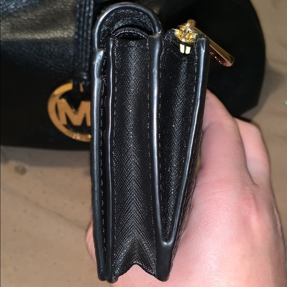 Michael kors wallet - Picture 8 of 8